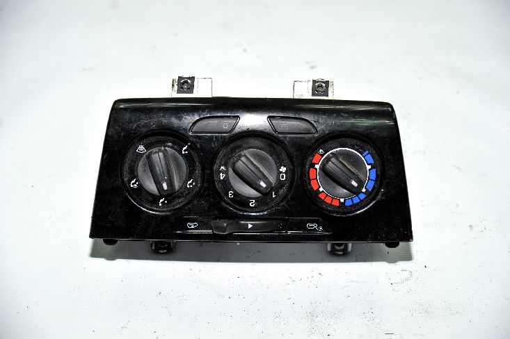 FULLBACK ÇIKMA YEDEK PARÇA FİAT ÇIKMA YEDEK PARÇA   (70)DOBLO KLIMA PANELI